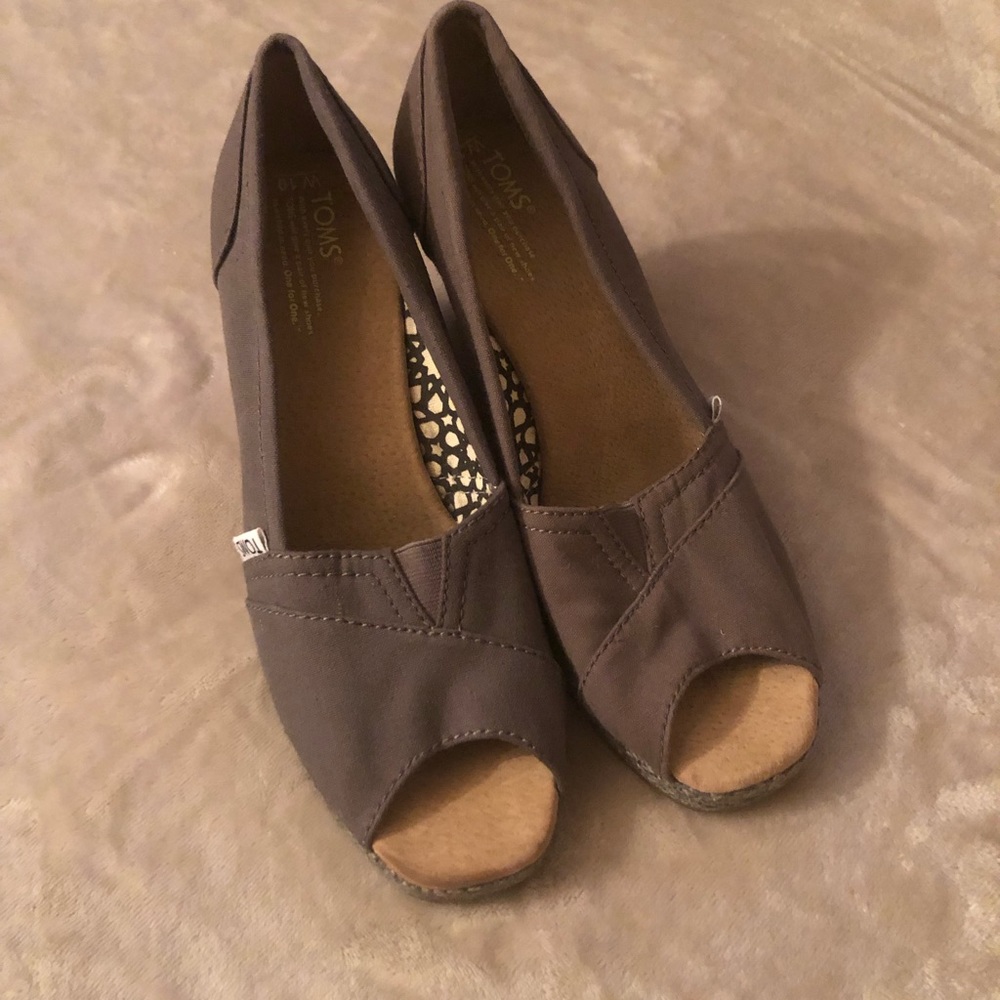 Tom wedges